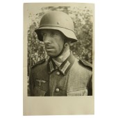 Pionier der Wehrmacht mit Helm.
